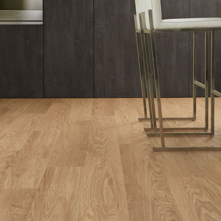 Amtico Click Smart Flooring Wood - Linden Oak - (1 x Pack = 1.77m2) Lifestyle